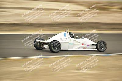 media/Jan-26-2025-CalClub SCCA (Sun) [[cfcea7df88]]/Group 7/Race/